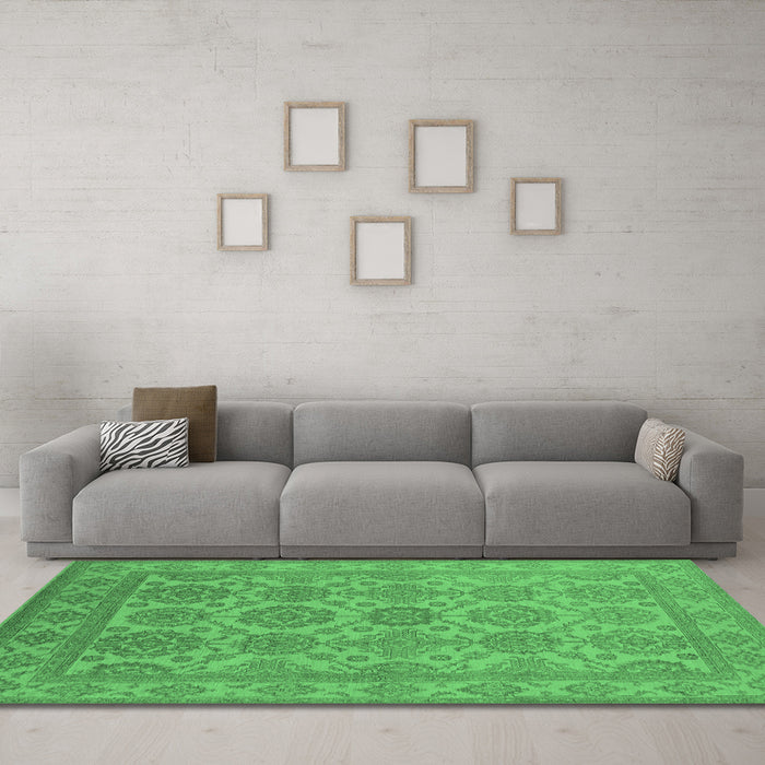 Machine Washable Oriental Emerald Green Industrial Area Rugs in a Living Room,, wshurb781emgrn