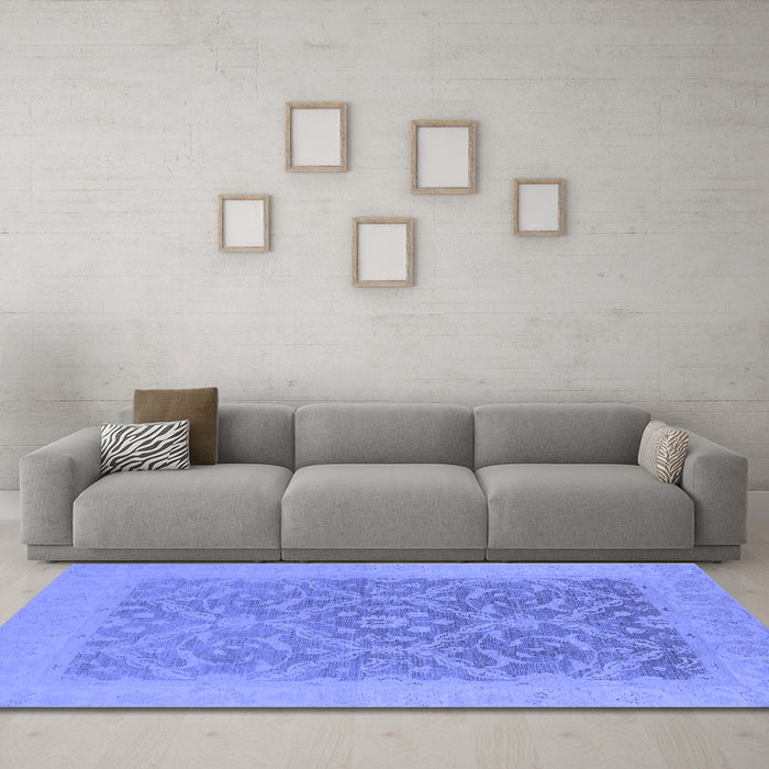 Machine Washable Oriental Blue Traditional Rug in a Living Room, wshurb783blu
