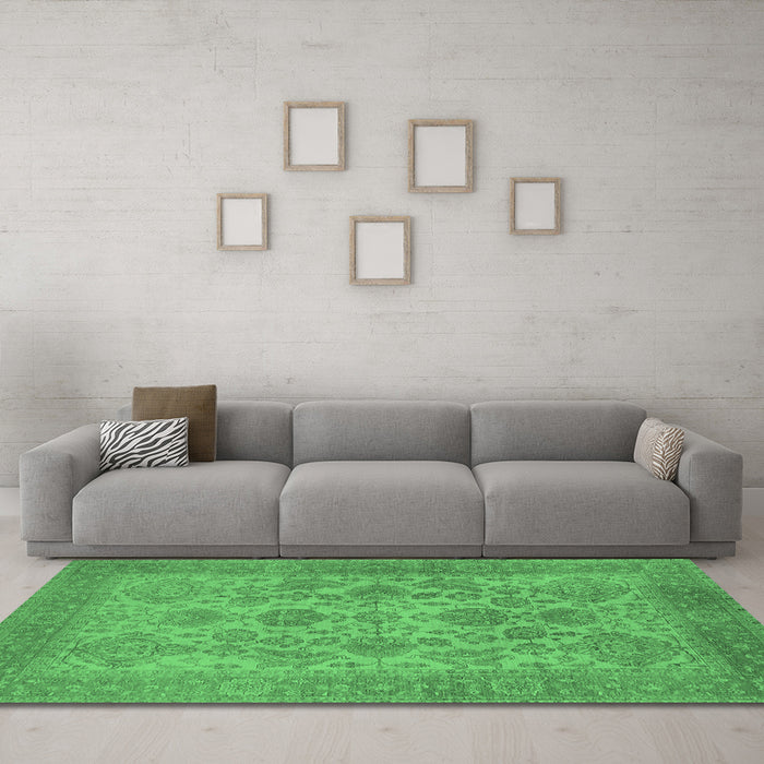 Machine Washable Oriental Emerald Green Industrial Area Rugs in a Living Room,, wshurb790emgrn