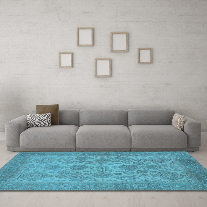 Machine Washable Oriental Light Blue Industrial Rug in a Living Room, wshurb790lblu