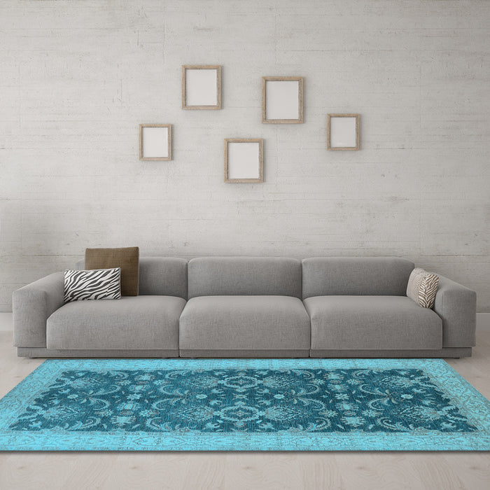Machine Washable Oriental Light Blue Traditional Rug in a Living Room, wshurb793lblu