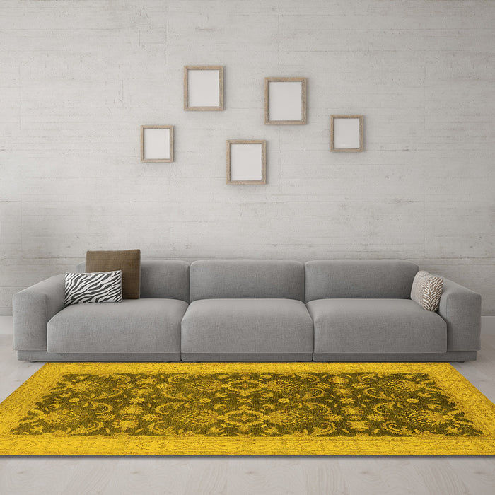 Machine Washable Oriental Yellow Traditional Rug in a Living Room, wshurb793yw