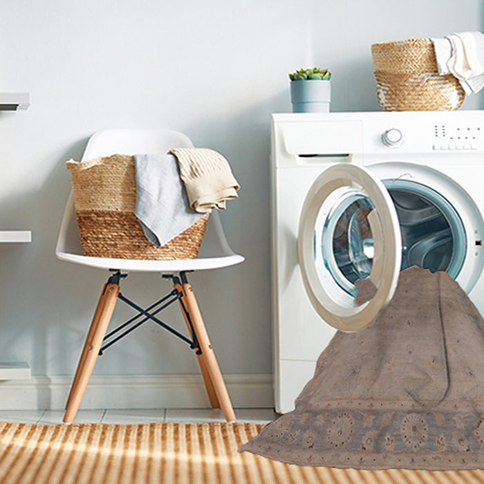 Machine Washable Industrial Modern Dark Almond Brown Rug in a Washing Machine, wshurb796