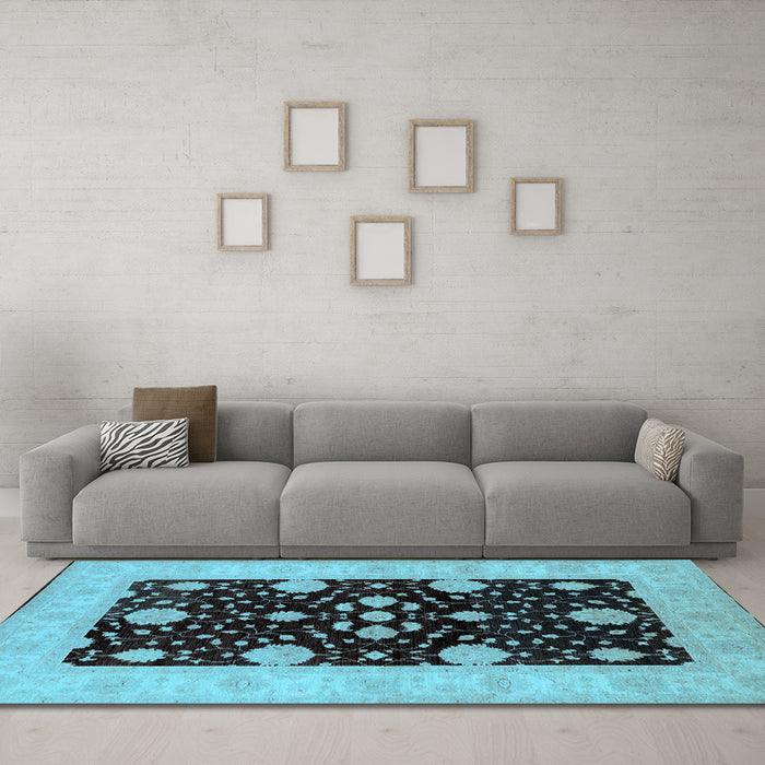 Machine Washable Oriental Light Blue Traditional Rug in a Living Room, wshurb799lblu