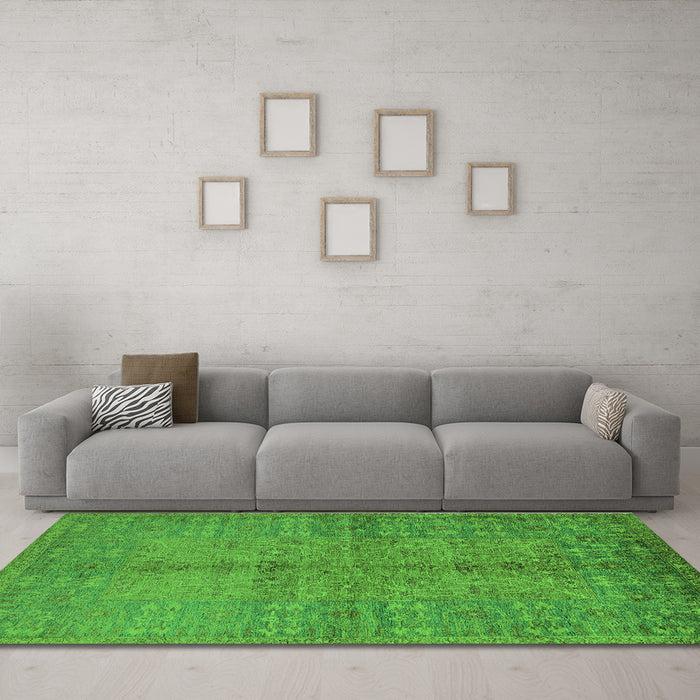 Machine Washable Oriental Green Industrial Area Rugs in a Living Room,, wshurb804grn