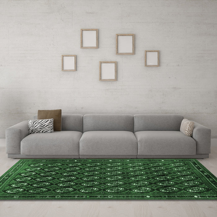 Machine Washable Oriental Emerald Green Industrial Area Rugs in a Living Room,, wshurb808emgrn