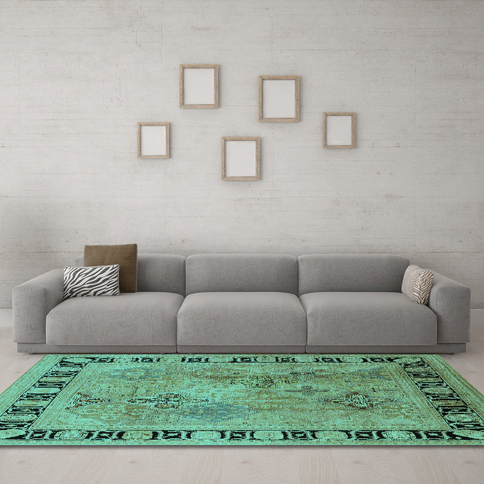 Machine Washable Oriental Turquoise Traditional Area Rugs in a Living Room,, wshurb820turq