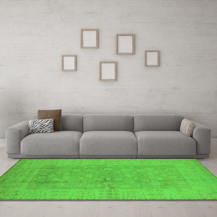 Machine Washable Oriental Green Industrial Area Rugs in a Living Room,, wshurb828grn