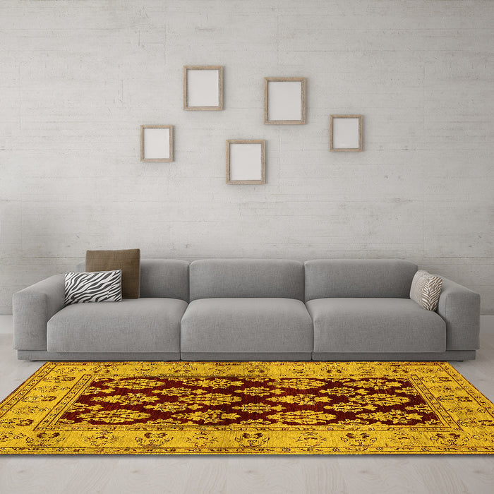 Machine Washable Oriental Yellow Industrial Rug in a Living Room, wshurb842yw