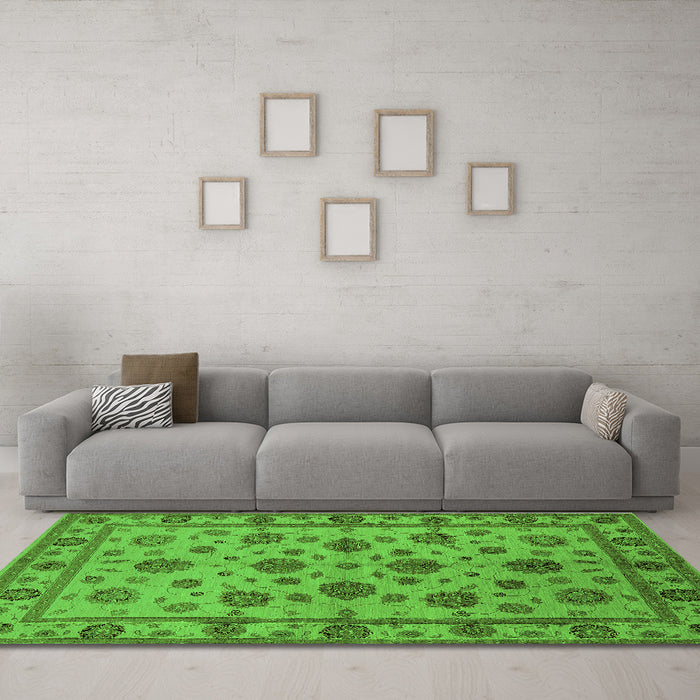 Machine Washable Oriental Green Industrial Area Rugs in a Living Room,, wshurb844grn