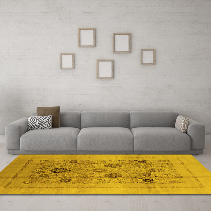 Machine Washable Oriental Yellow Industrial Rug in a Living Room, wshurb855yw