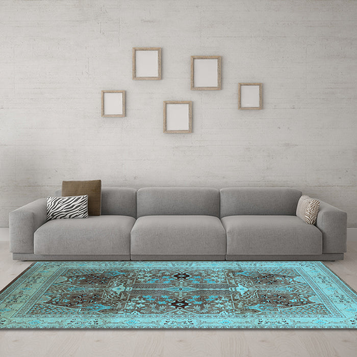 Machine Washable Oriental Light Blue Industrial Rug in a Living Room, wshurb863lblu
