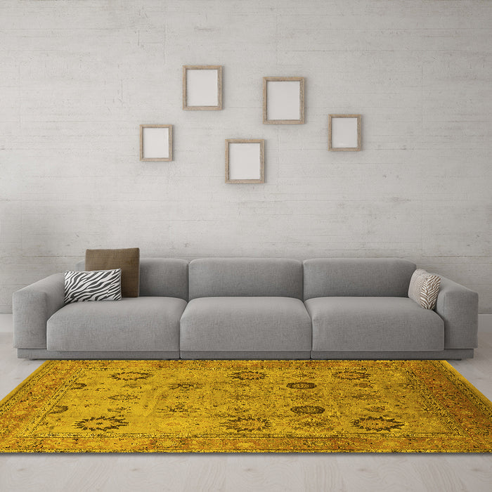 Machine Washable Oriental Yellow Traditional Rug in a Living Room, wshurb871yw
