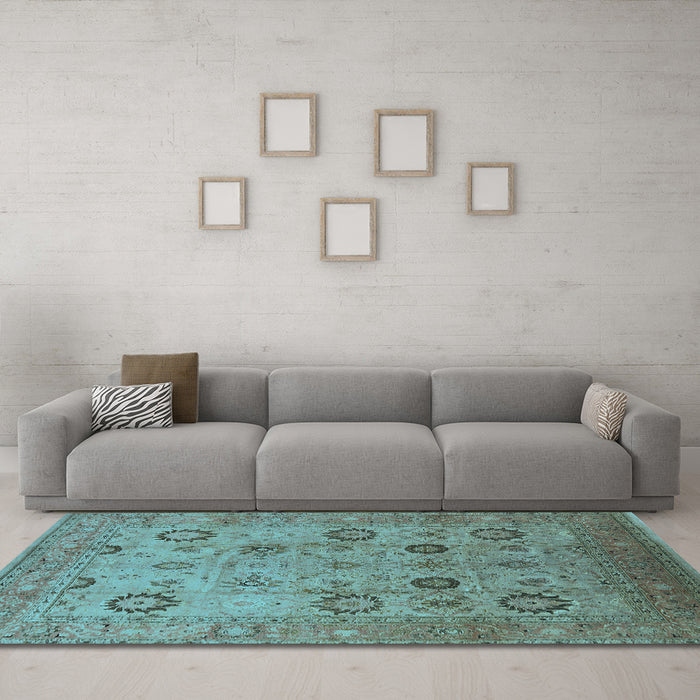 Machine Washable Oriental Light Blue Traditional Rug in a Living Room, wshurb871lblu