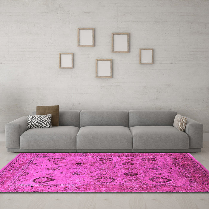 Machine Washable Oriental Pink Traditional Rug in a Living Room, wshurb871pnk