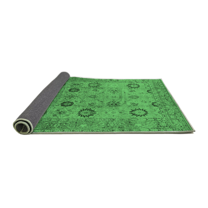 Sideview of Oriental Emerald Green Traditional Rug, urb871emgrn