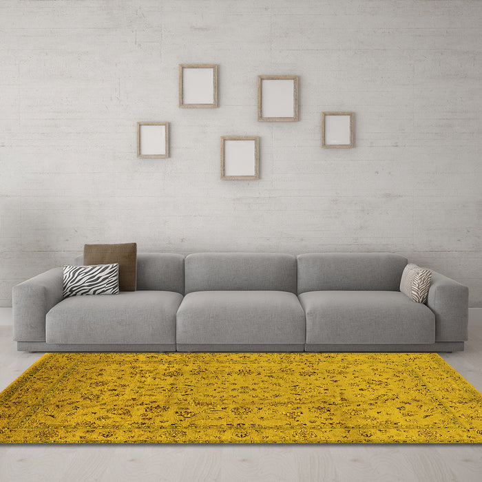 Machine Washable Oriental Yellow Traditional Rug in a Living Room, wshurb874yw