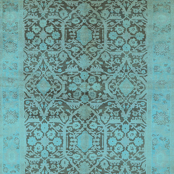 Machine Washable Oriental Light Blue Traditional Rug, wshurb877lblu
