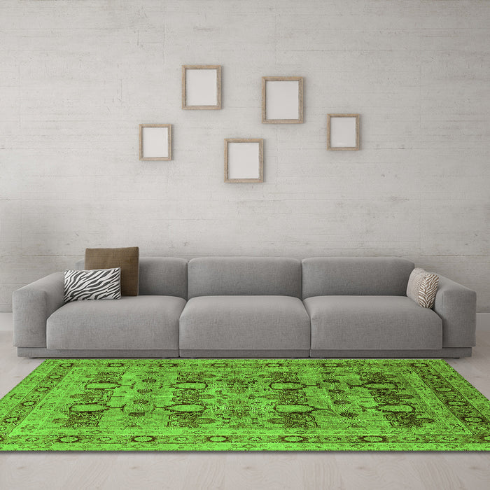 Machine Washable Oriental Green Industrial Area Rugs in a Living Room,, wshurb878grn