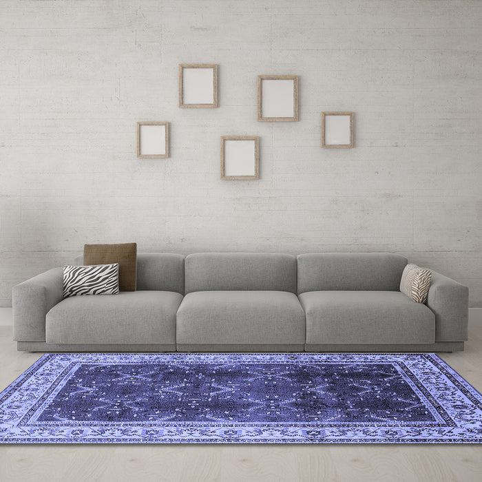 Machine Washable Oriental Blue Traditional Rug in a Living Room, wshurb879blu