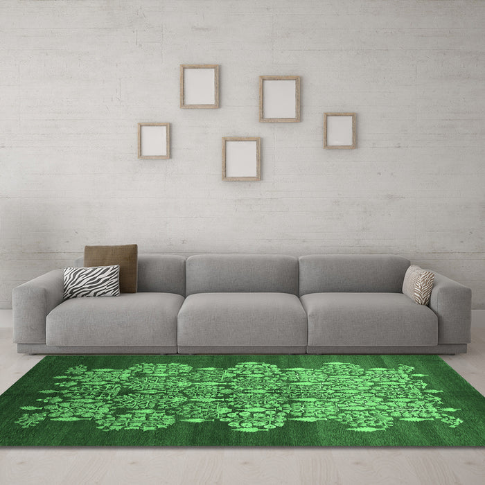 Machine Washable Oriental Emerald Green Industrial Area Rugs in a Living Room,, wshurb888emgrn