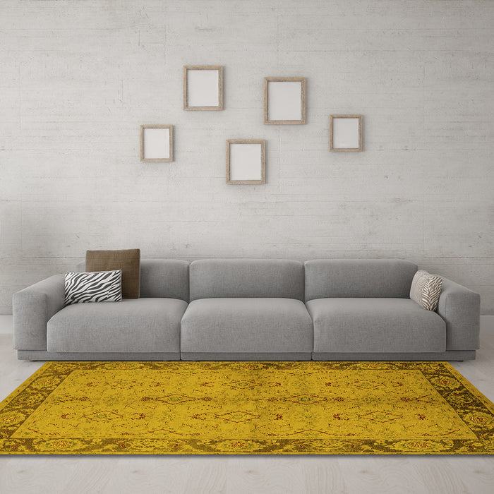 Machine Washable Oriental Yellow Traditional Rug in a Living Room, wshurb892yw
