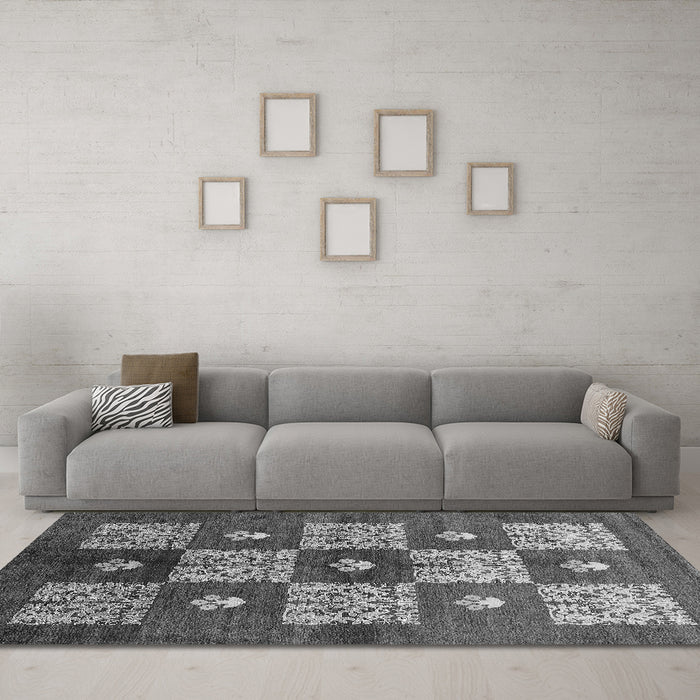 Machine Washable Oriental Gray Industrial Rug in a Living Room,, wshurb894gry