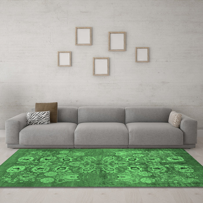 Machine Washable Oriental Emerald Green Industrial Area Rugs in a Living Room,, wshurb896emgrn