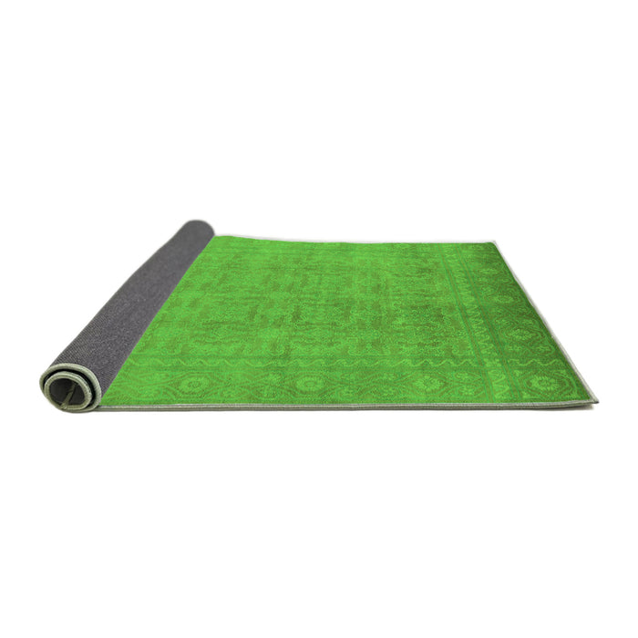 Sideview of Oriental Green Traditional Rug, urb900grn