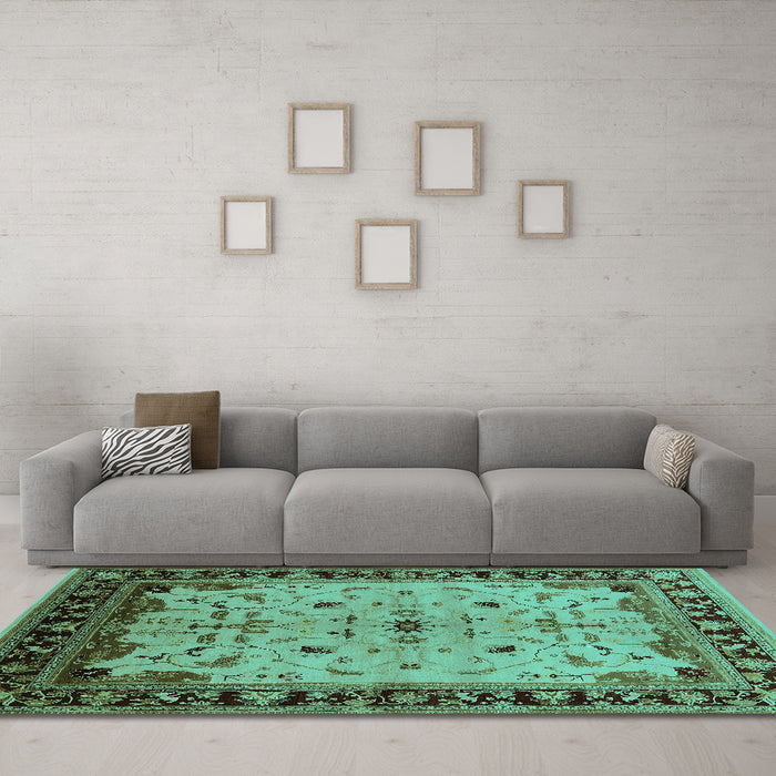 Machine Washable Oriental Turquoise Traditional Area Rugs in a Living Room,, wshurb901turq