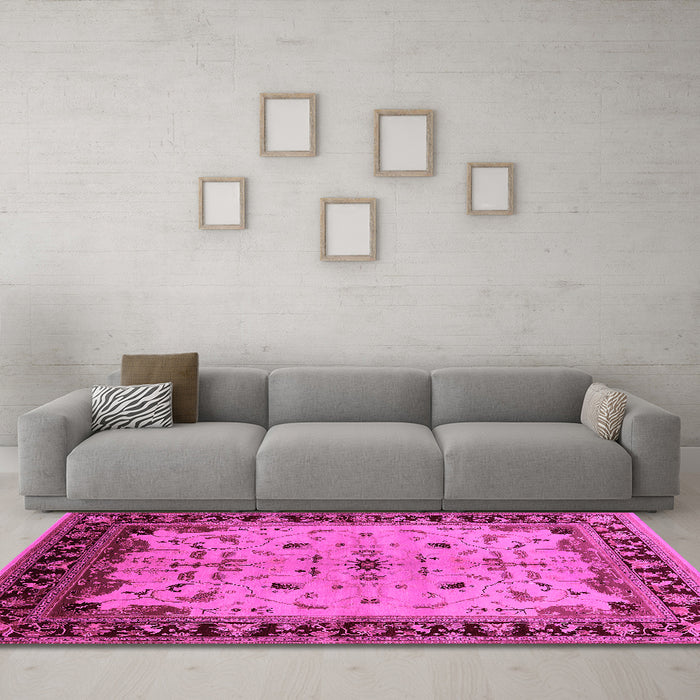 Machine Washable Oriental Pink Traditional Rug in a Living Room, wshurb901pnk