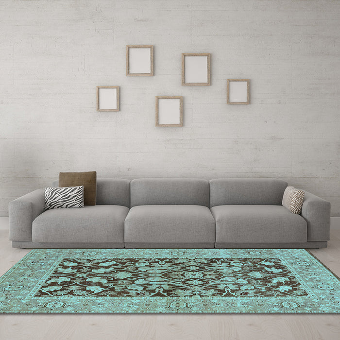 Machine Washable Oriental Light Blue Traditional Rug in a Living Room, wshurb904lblu