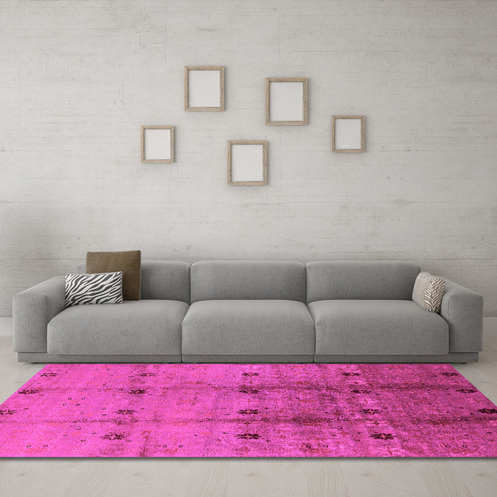 Machine Washable Oriental Pink Industrial Rug in a Living Room, wshurb905pnk