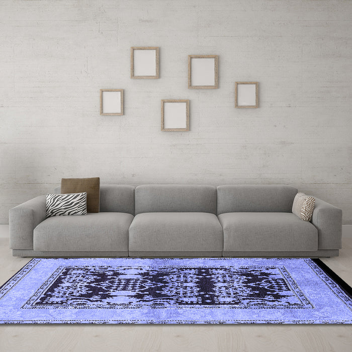 Machine Washable Oriental Blue Industrial Rug in a Living Room, wshurb907blu