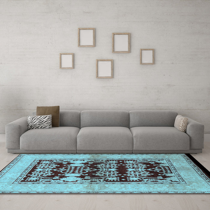 Machine Washable Oriental Light Blue Industrial Rug in a Living Room, wshurb907lblu