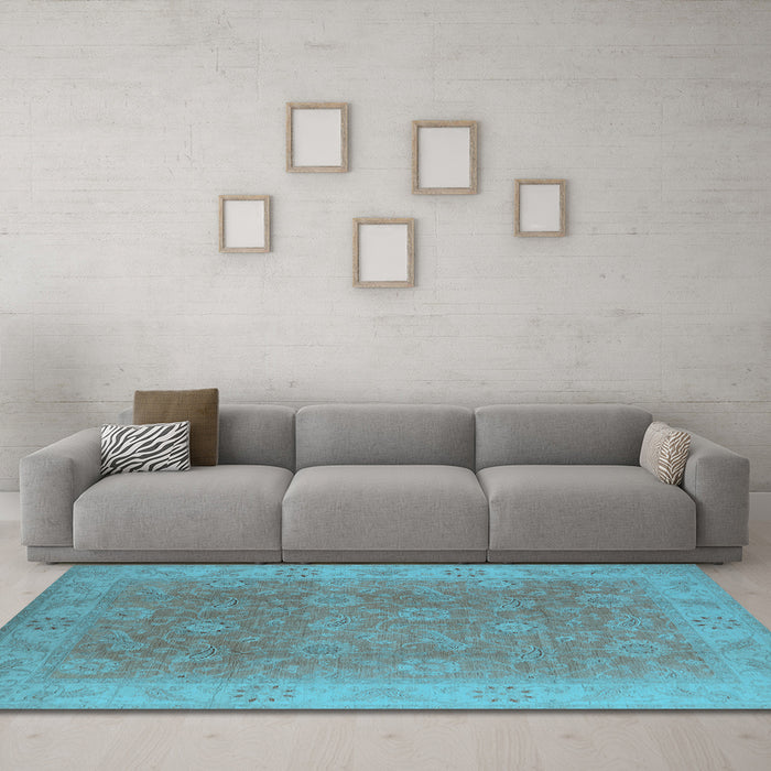 Machine Washable Oriental Light Blue Traditional Rug in a Living Room, wshurb919lblu