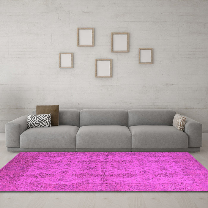 Machine Washable Oriental Pink Traditional Rug in a Living Room, wshurb929pnk