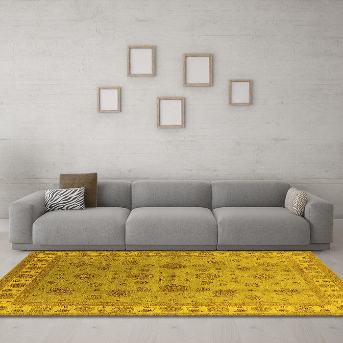 Machine Washable Oriental Yellow Industrial Rug in a Living Room, wshurb931yw