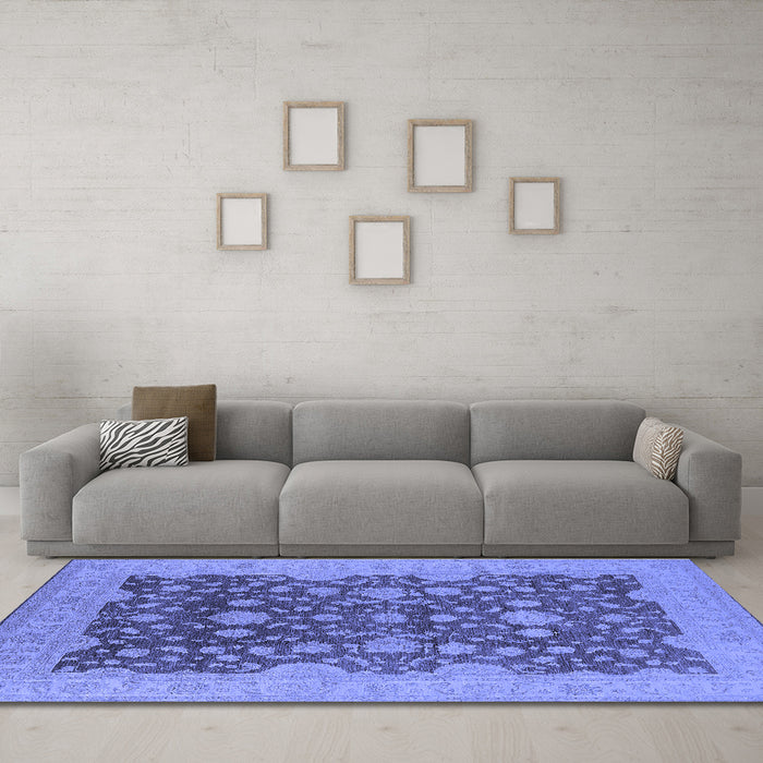 Machine Washable Oriental Blue Industrial Rug in a Living Room, wshurb932blu