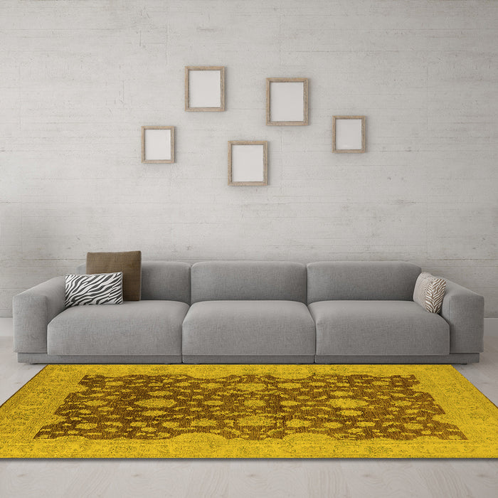 Machine Washable Oriental Yellow Industrial Rug in a Living Room, wshurb932yw