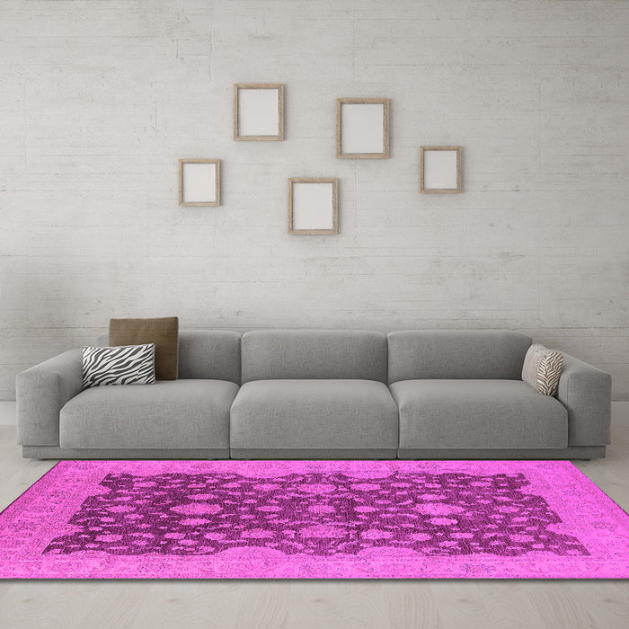 Machine Washable Oriental Pink Industrial Rug in a Living Room, wshurb932pnk