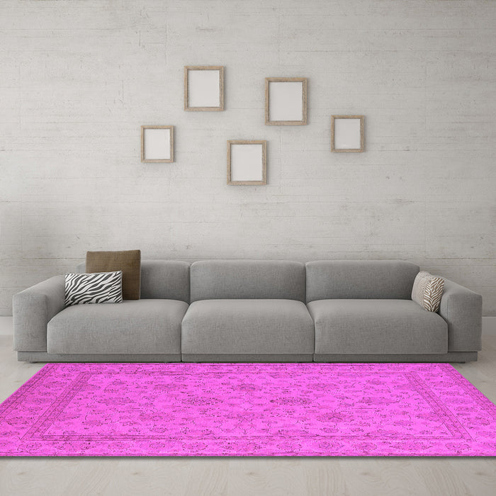 Machine Washable Oriental Pink Industrial Rug in a Living Room, wshurb939pnk