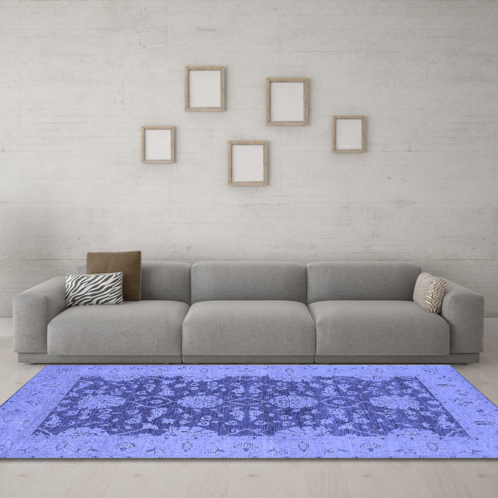 Machine Washable Oriental Blue Industrial Rug in a Living Room, wshurb949blu