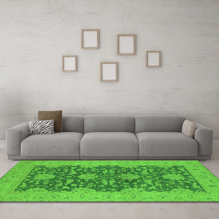 Machine Washable Oriental Green Industrial Area Rugs in a Living Room,, wshurb949grn