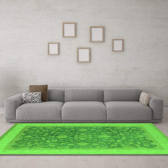 Machine Washable Oriental Green Industrial Area Rugs in a Living Room,, wshurb950grn