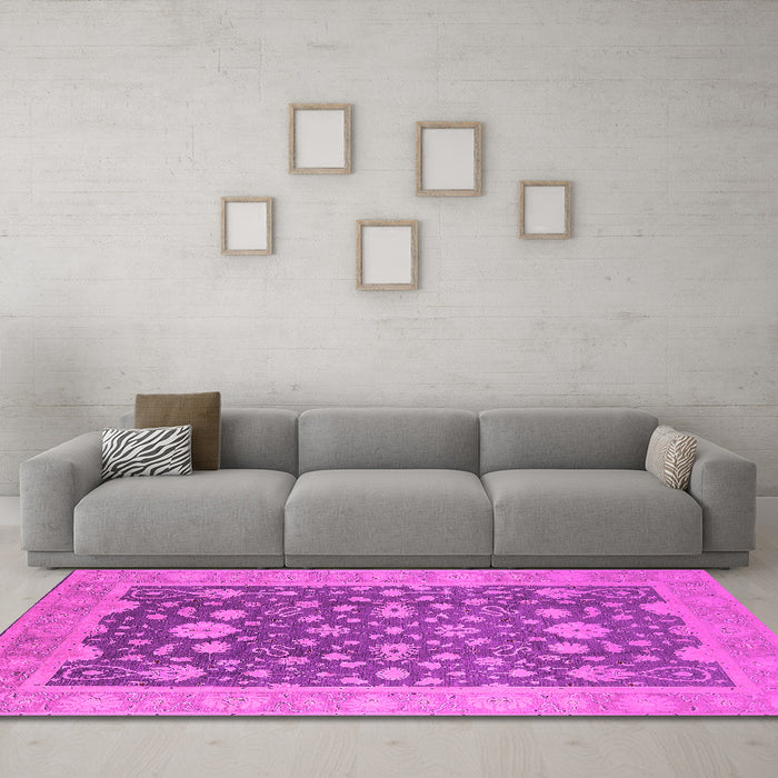 Machine Washable Oriental Pink Industrial Rug in a Living Room, wshurb952pnk