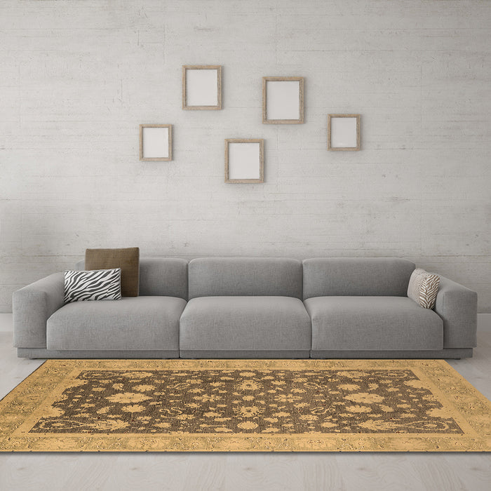 Machine Washable Oriental Brown Industrial Rug in a Living Room,, wshurb952brn