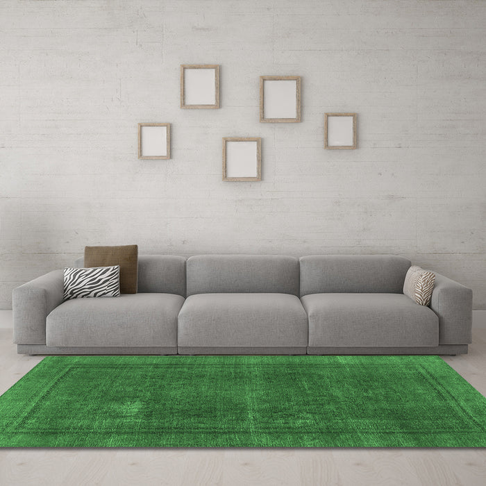 Machine Washable Oriental Emerald Green Industrial Area Rugs in a Living Room,, wshurb954emgrn