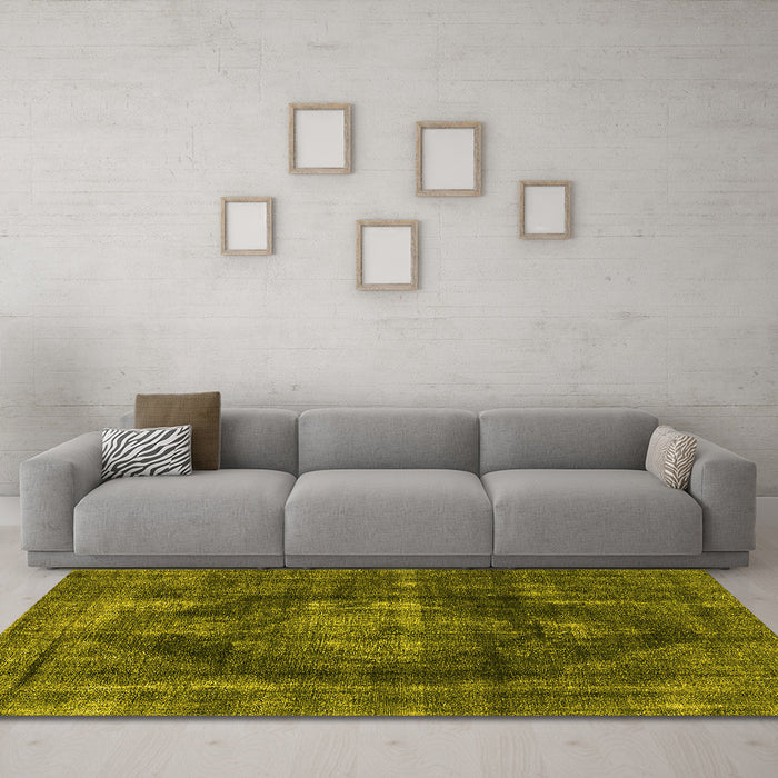 Machine Washable Oriental Yellow Industrial Rug in a Living Room, wshurb955yw