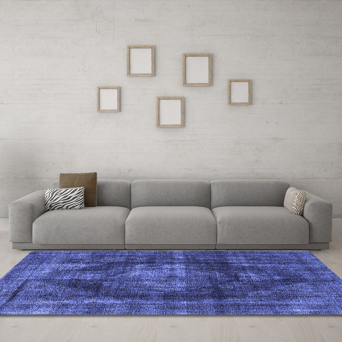Machine Washable Oriental Blue Industrial Rug in a Living Room, wshurb955blu